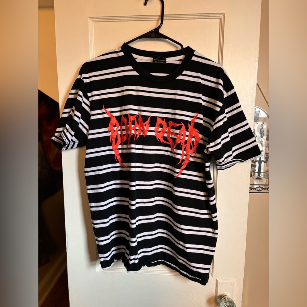 Born Dead Brand striped tee with red black metal font logo